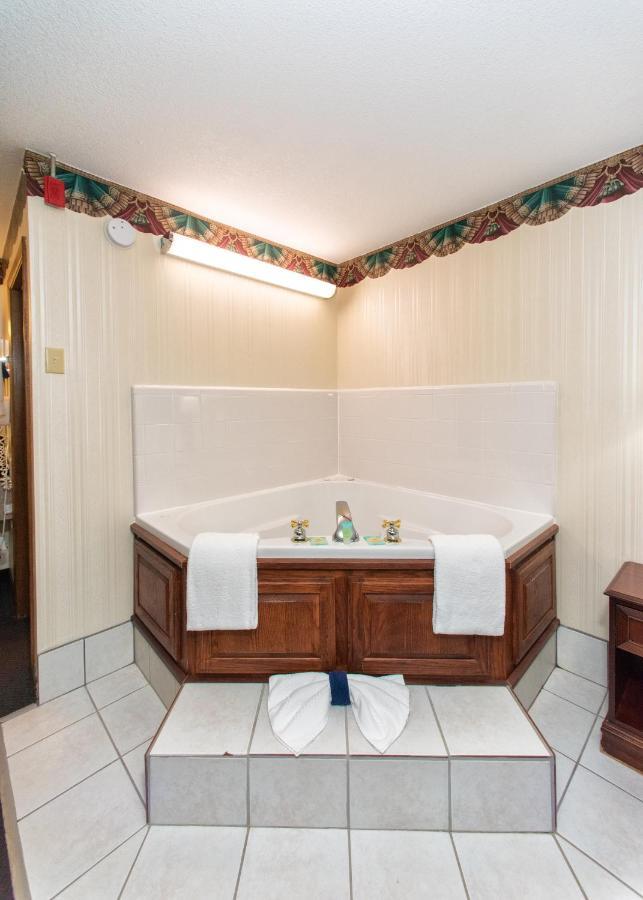 Ozarka Lodge يوريكا سبرينغز المظهر الخارجي الصورة